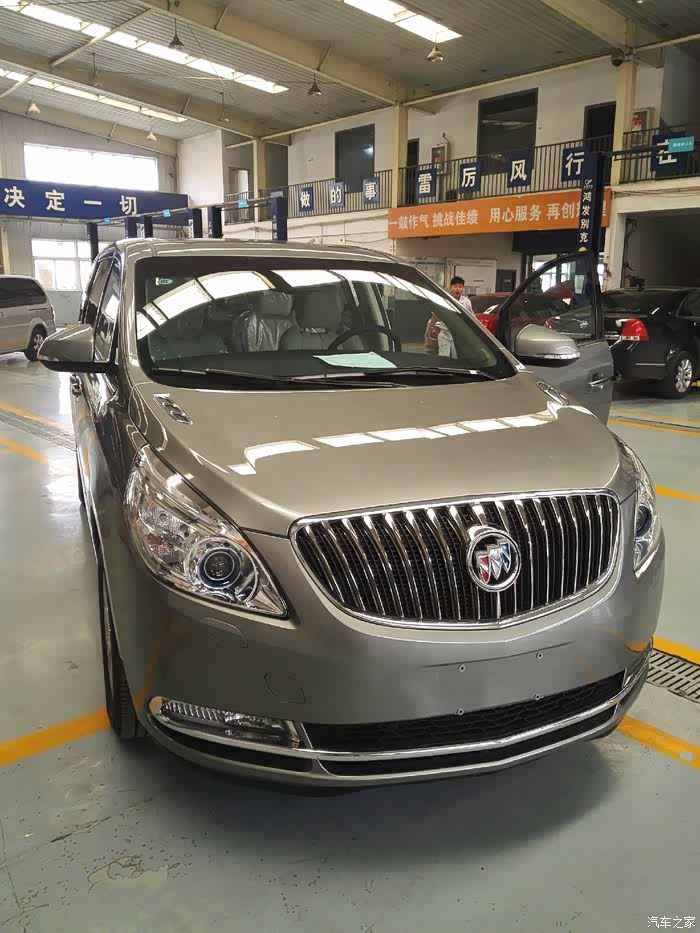 晶灰gl8简单提车作业