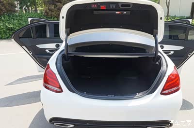 小保安也有大梦想,奔驰c200标轴9速提车作业!