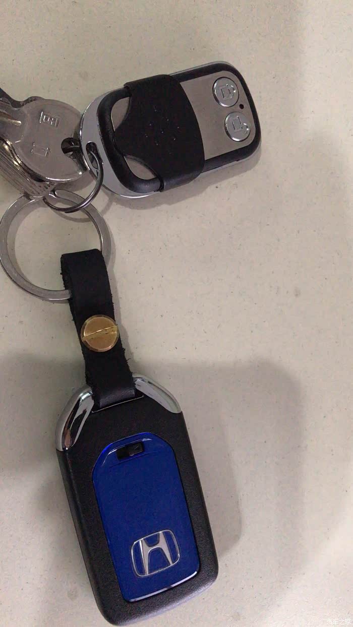 自己动手,给雅阁加装一把车库卷帘门遥控钥匙