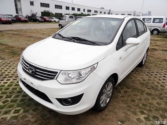 实拍凯翼c3金钻奇瑞珍珠白