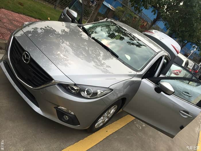 求银色昂克赛拉照片