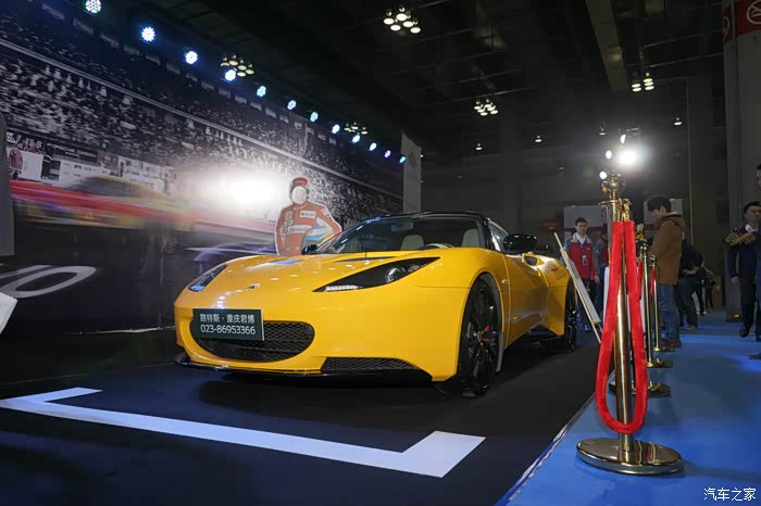 重庆4月车展购车车展美女车模图多慎入