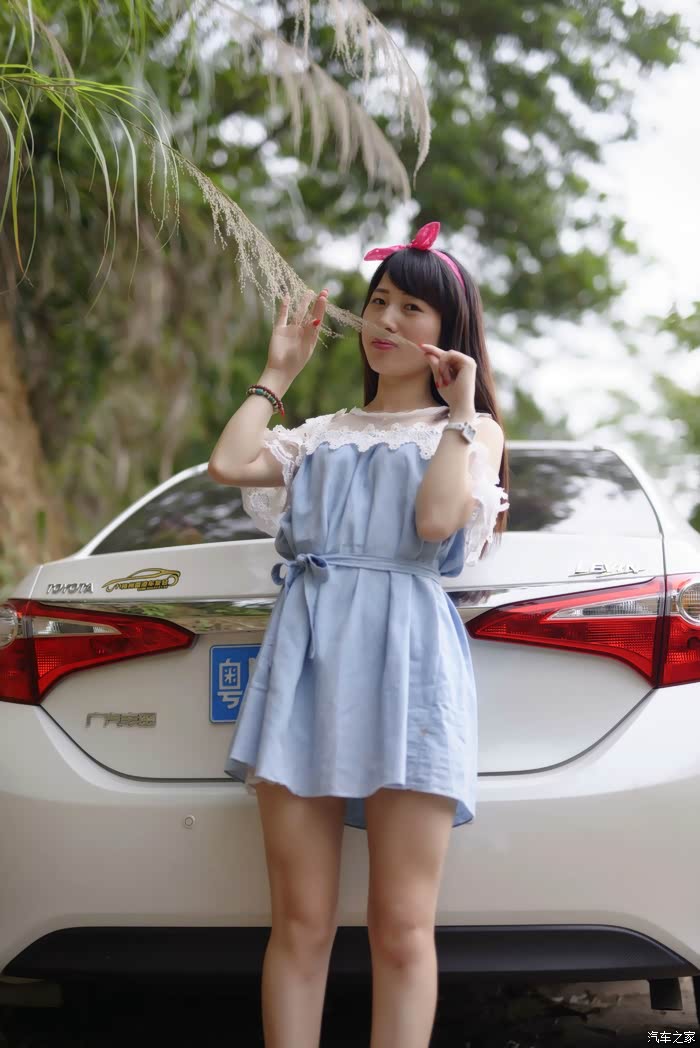 广东梅州雷凌车友会窈窕淑女长腿黑丝瑜伽女纸情定小白