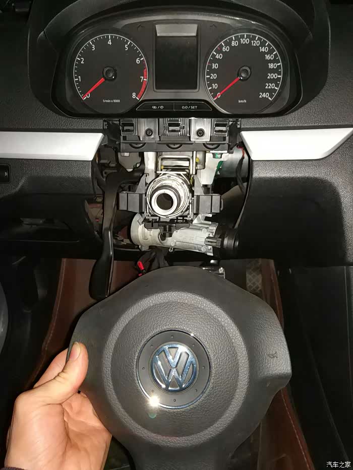 2015款新捷达16手动舒适更换点火开关严重的质量问题