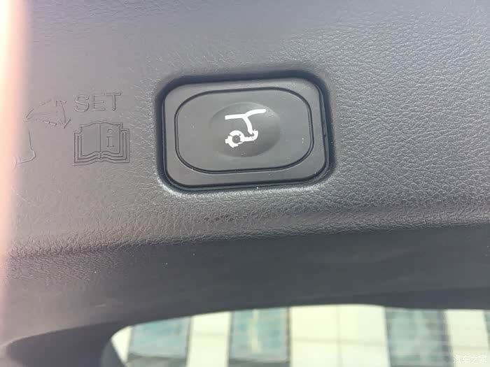 【图】16款两豪后备箱开关_锐界论坛_汽车之家论坛