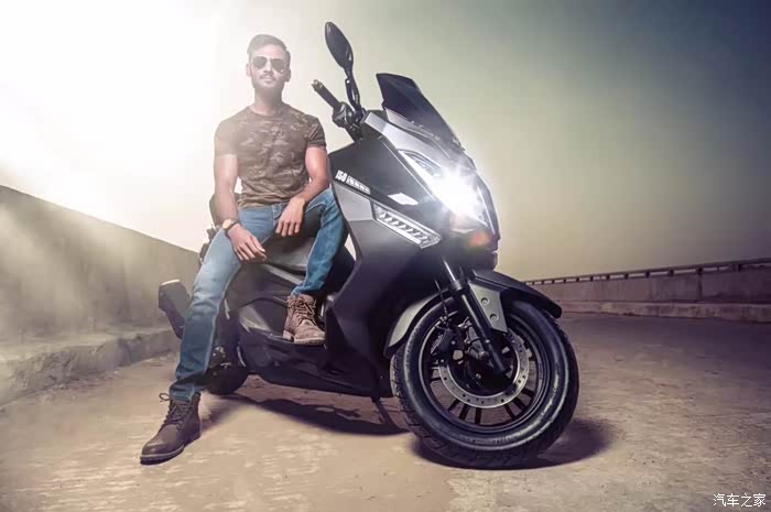 原来踏板摩托车可以这么帅