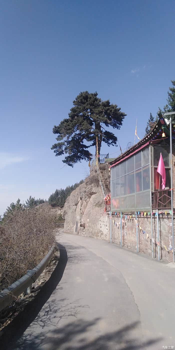 兰州西固关山森林公园