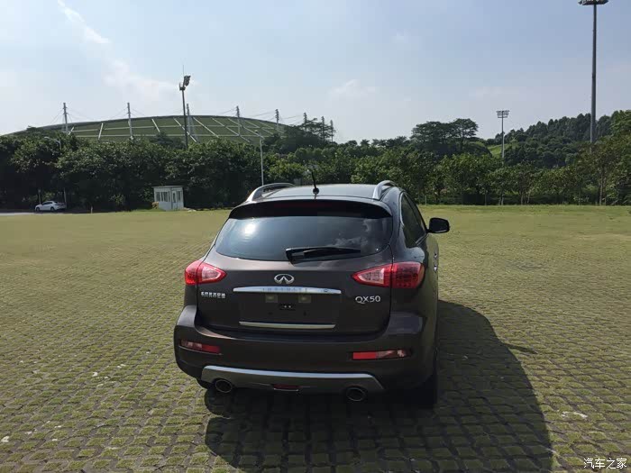 qx50流金棕豪华版大学城采风图!