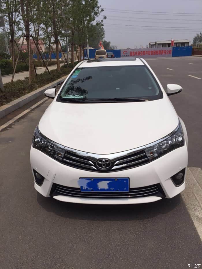 白色卡罗拉16cvt真皮版提车作业