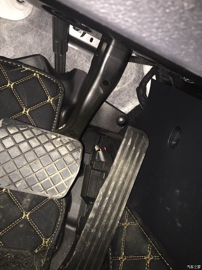 【图】速腾这油门线露出来的?_速腾论坛_汽车之家论坛