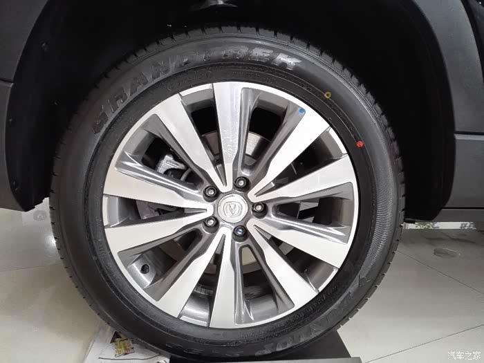 无锡长安车友会长安cs95新车预览