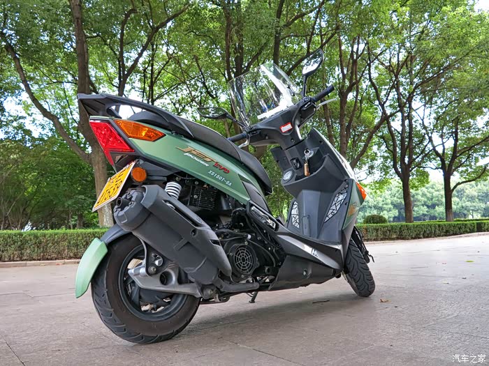 昨天给小三拍了一些图片顺便说点使用感受jetpower150