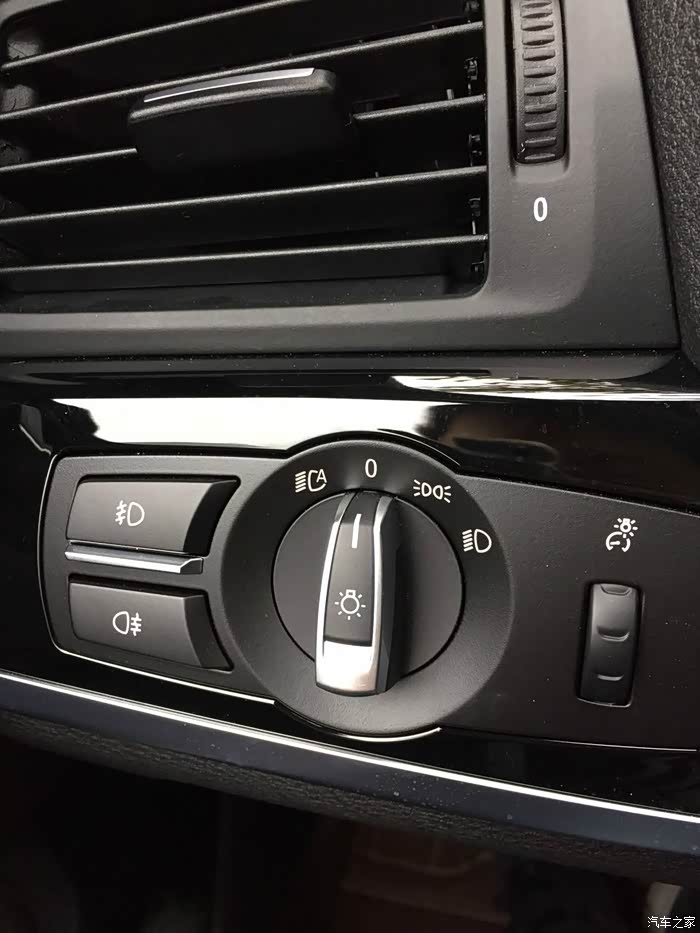 【最爱蓝天白云】提宝马x3矿石白摩卡内20i设计套装.