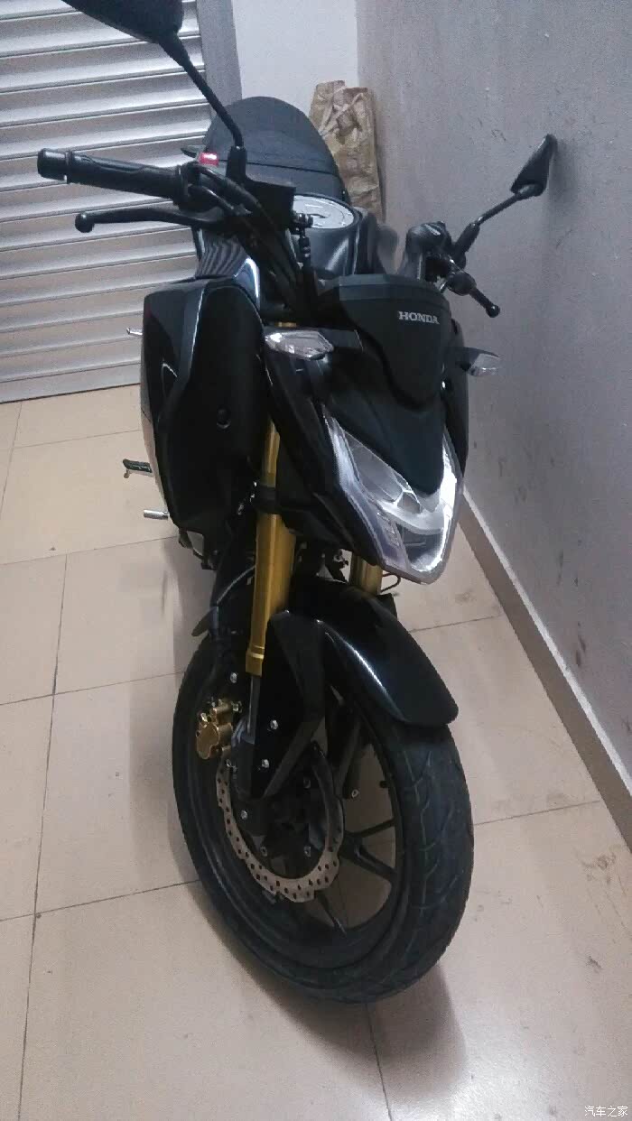 冬至～发个暴风眼cb190r作业