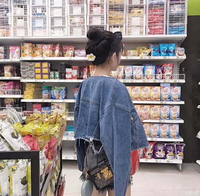 炫妻狂魔周末开着汉腾带着老婆逛街逛超市(求加精)