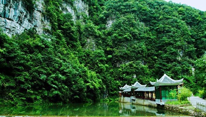 大白带我游绥阳观音岩