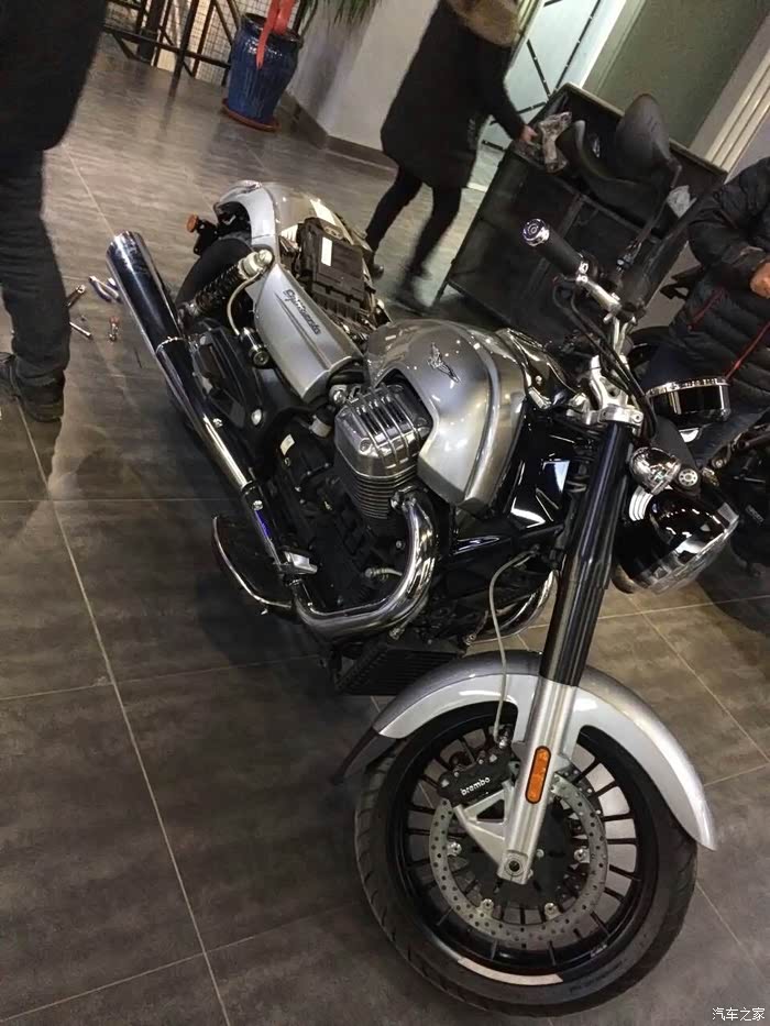 致命邂逅——摩托古兹加州1400评测