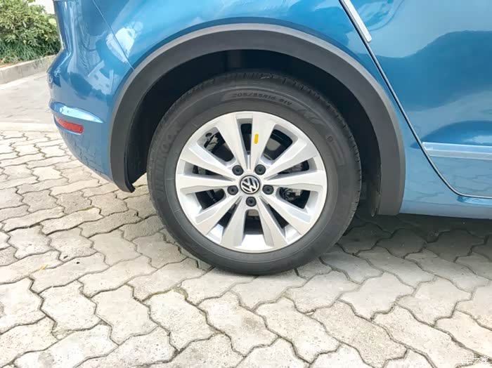 加装6cm宽的轮眉