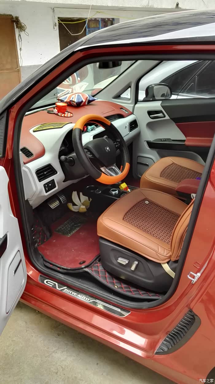 众泰e200内饰改装