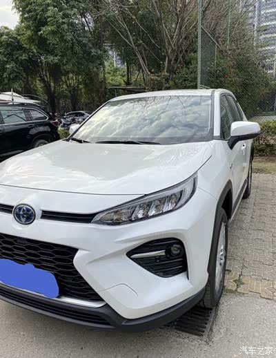 开着威兰达畅游报恩寺,为自己和家人祈福.