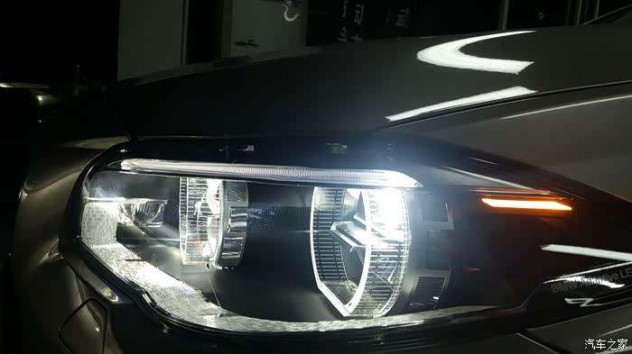 宝马5系大灯天使眼