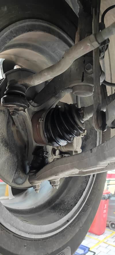 本田urv车辆保养底盘胶套