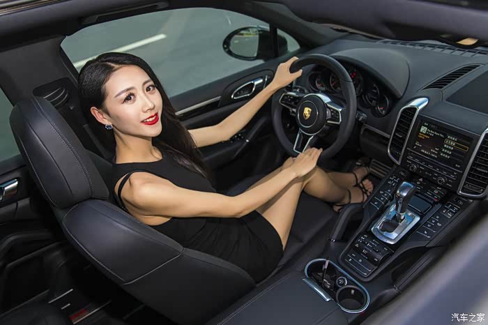 香车美女保时捷卡宴泰州宝恒汇汽车玩乐部