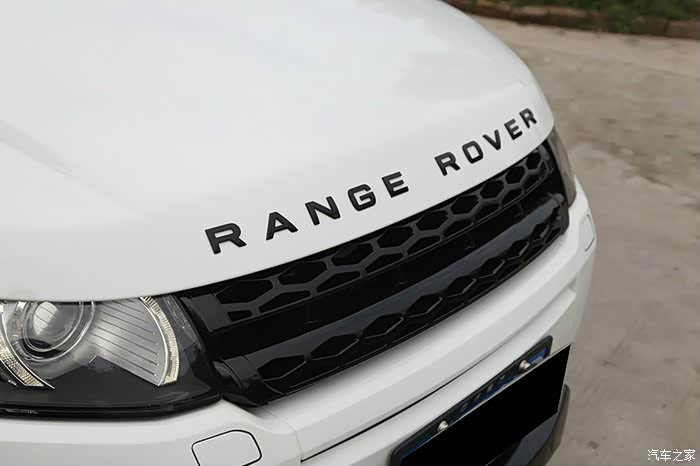 极光黑白配车身