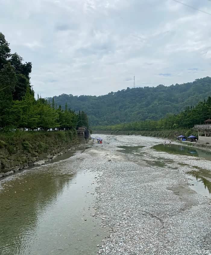 自驾爱车,去杨柳坪玩儿水避暑