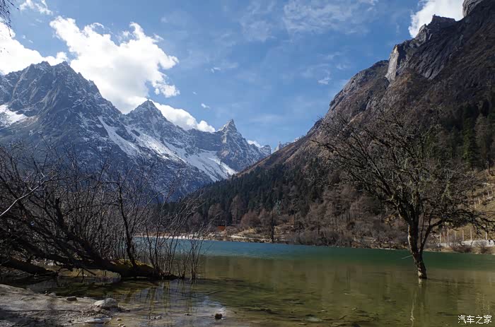 毕棚沟云里雾里山涧水流毕棚沟景区自驾游
