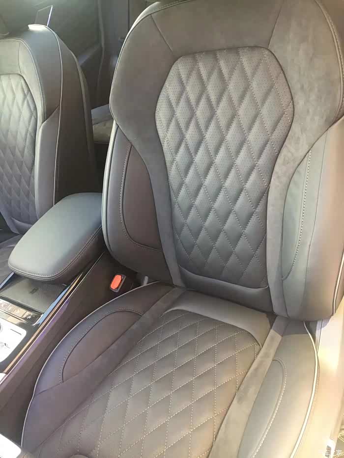 【图】nappa真皮座椅_红旗hs5论坛_汽车之家论坛