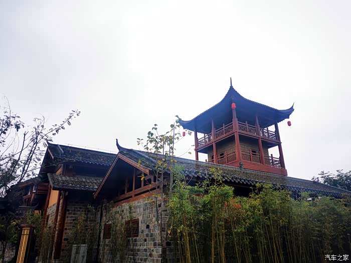 暖冬时节漫步房州老街