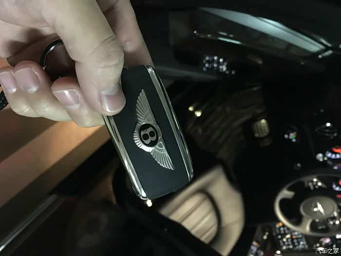 宾利慕尚迟来的作业