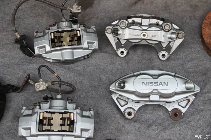 出原厂g37 刹车前六后四刹车一套