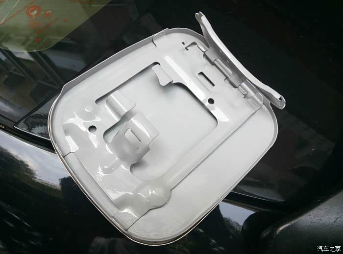 自己更换f3的油箱盖