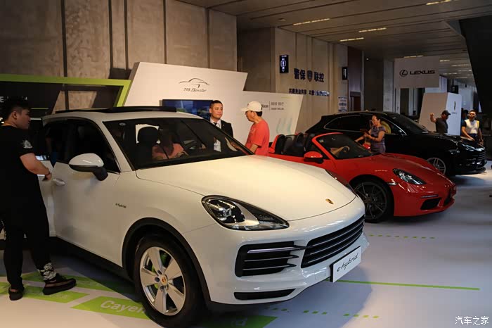 【你好2021】万里自驾游览海南岛(34)参观三亚红树林国际车展