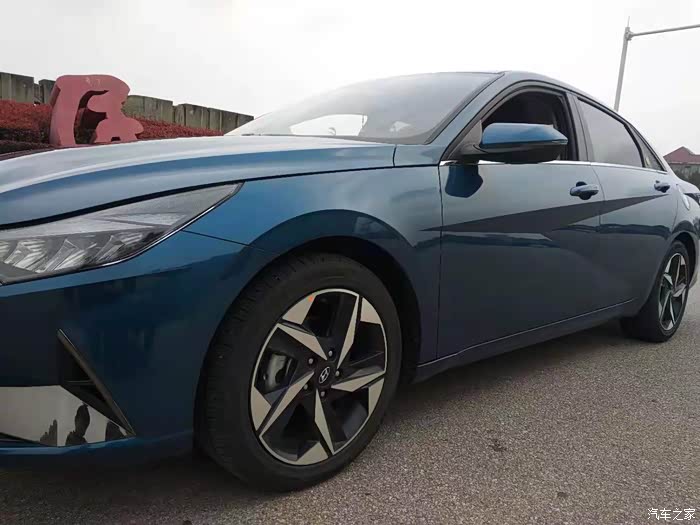 【图】深海蓝,一种迷人的颜色,我想我是被迷住了_伊兰特论坛_汽车之家