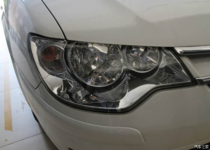 东风雪铁龙新爱丽舍改灯 大灯灯光升级改装