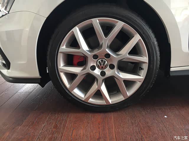 速腾gli这套轮毂相当棒