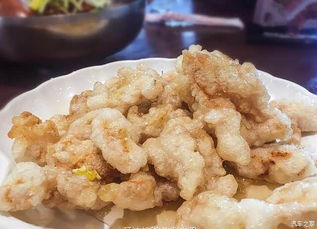 架着爱车走进帽儿山