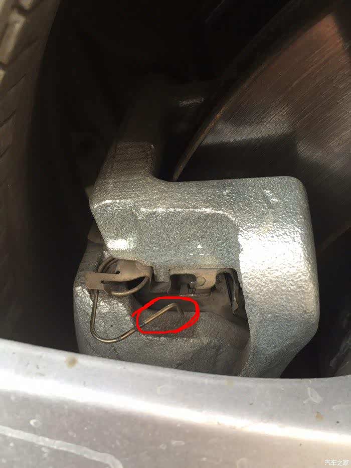 这个刹车片卡簧怎么回事儿