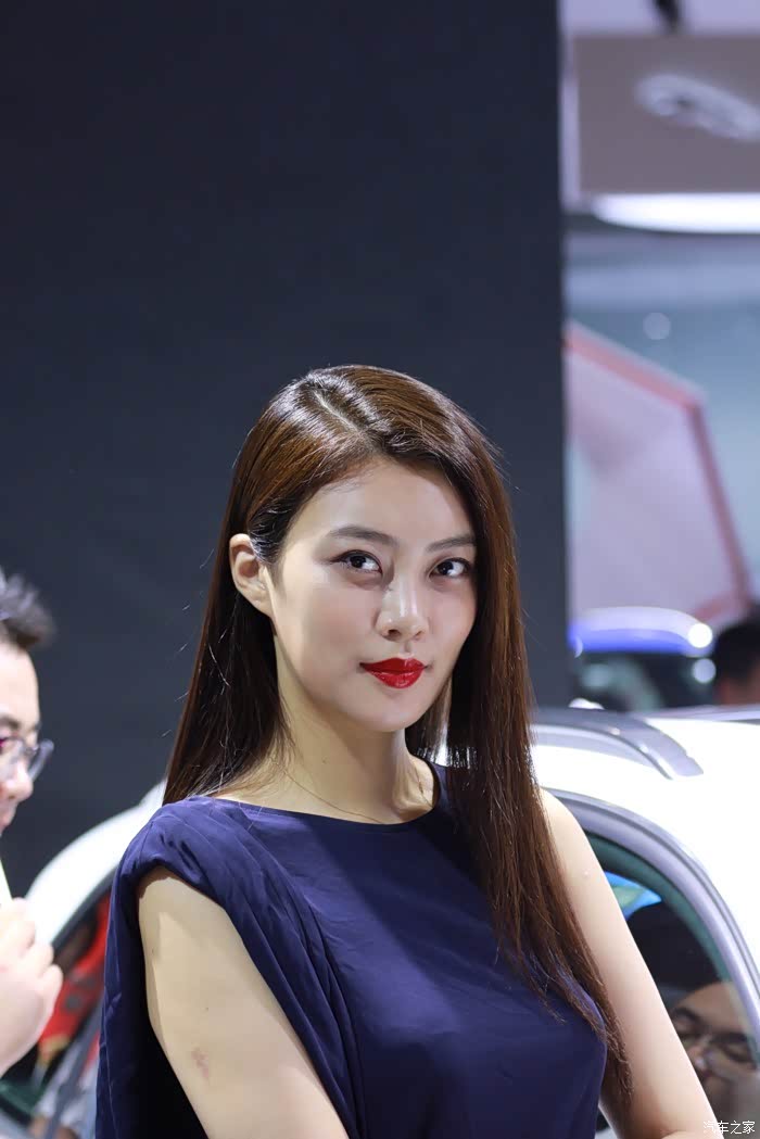 大连国际车展美女福利