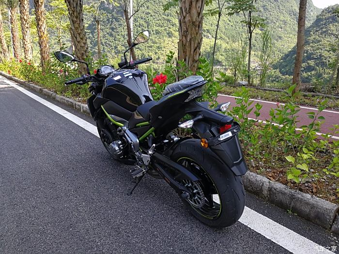 总体满意川崎z900提车上路