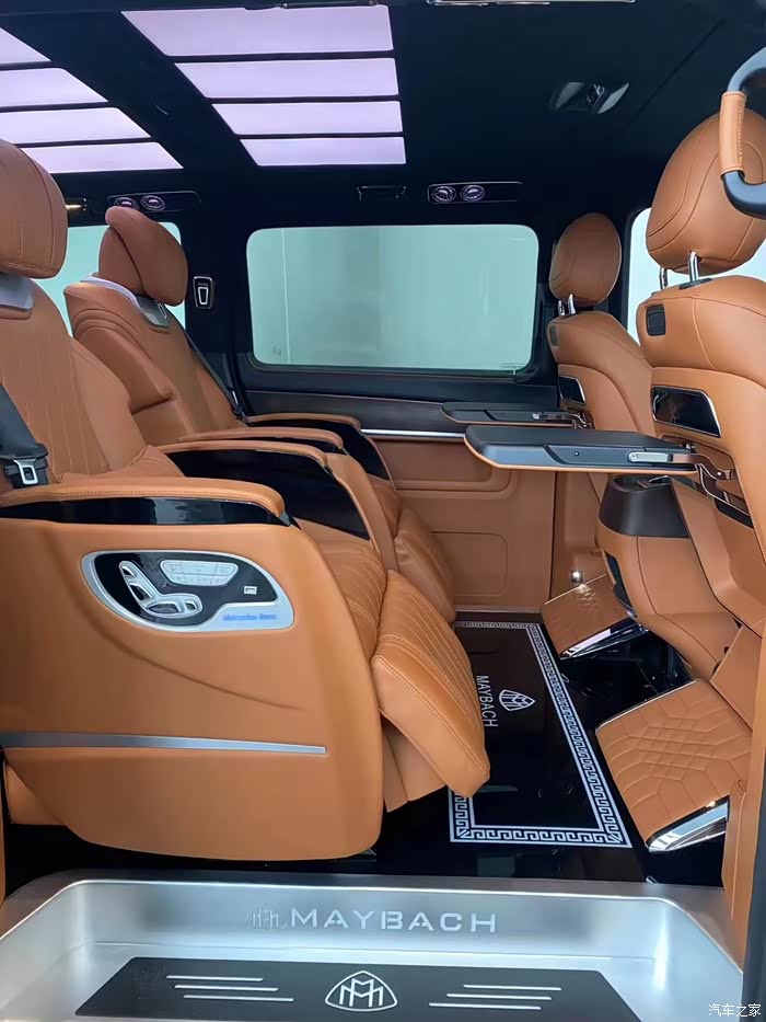 宽大的车身设计,内饰设计颠覆汽车传统