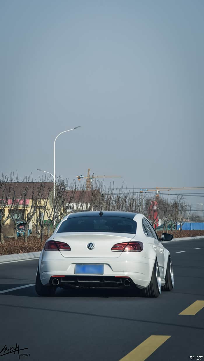保持这份热爱欣赏一辆爆改姿态的大众cc