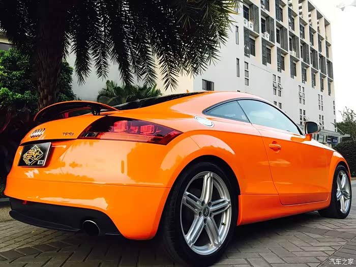 广州华记:老款奥迪tt 改色贴膜大翻新:媲美tts原厂橙色.