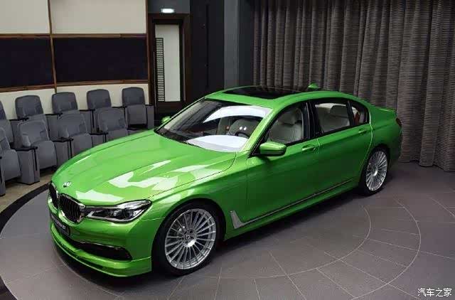 一辆青绿色的宝马车你喜欢吗