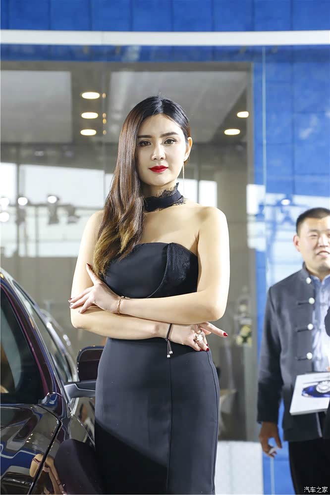 车展第一天定下奥迪q3附车模高清大图速来舔屏