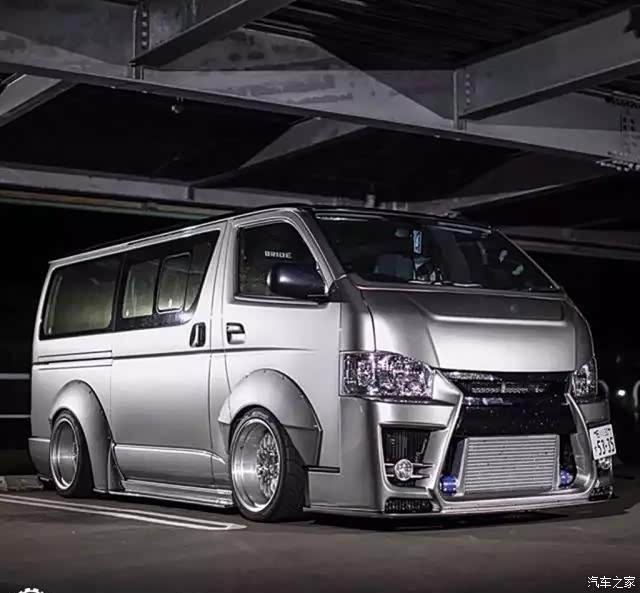 丰田海狮改装兰博基尼外观,卖到100万的前驱埃尔法真是弱爆了!