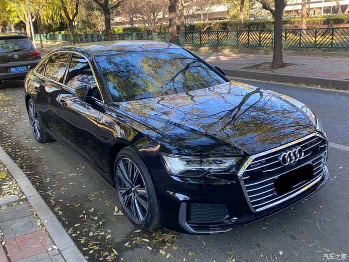 奥迪a6l搭载着v6发动机的55tfsi型号,也是级别标杆